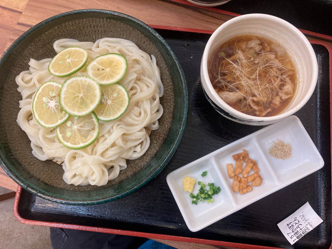 豊後かぼす肉汁うどん